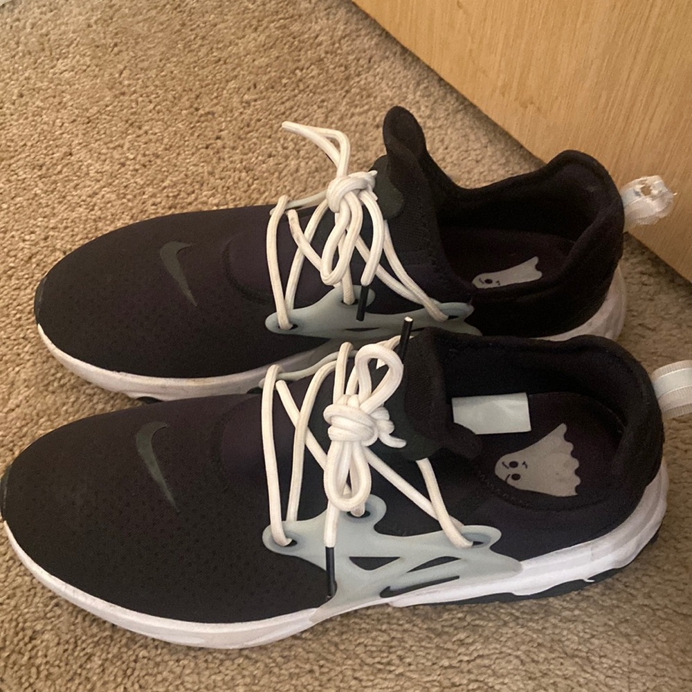 Nike react shoes size 11
